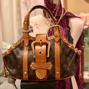💚SOLD ON SHOPIFY Authentic Louis Vuitton Theda PM
